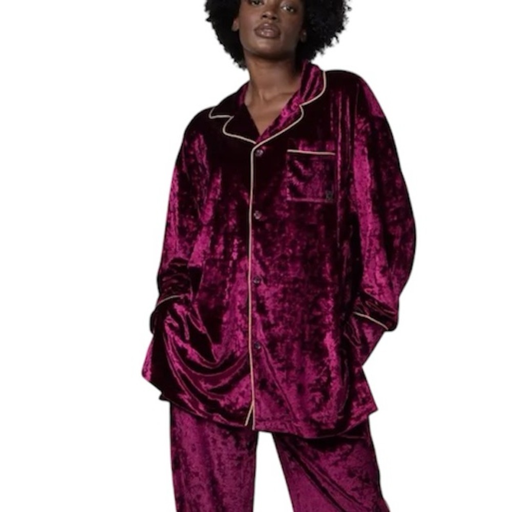 Honor The Gift Velvet PJ Top - Burgundy
